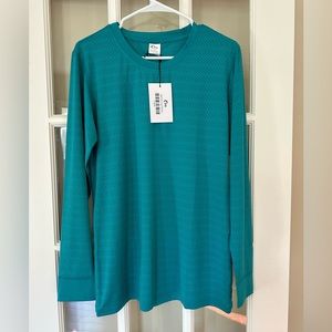 Zyia chill long sleeve